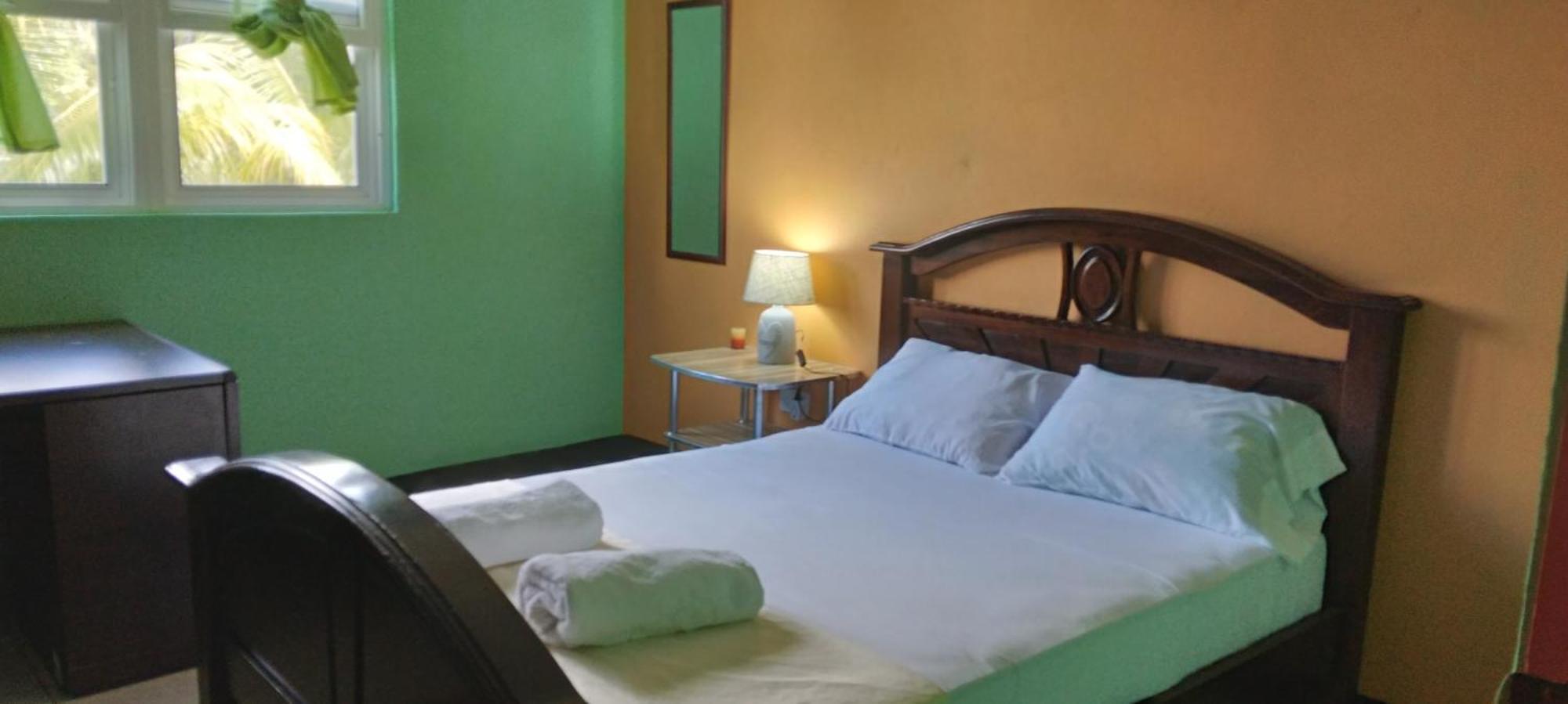 Danglez Bed & Breakfast Bataka Kültér fotó
